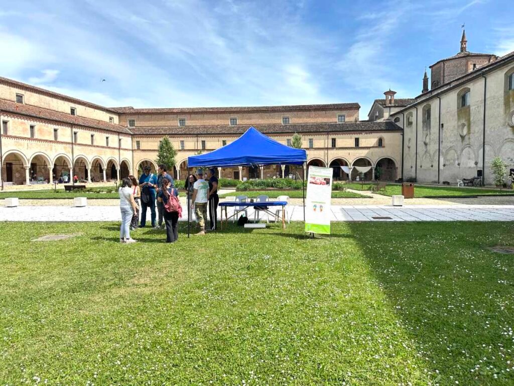 Uno dei molteplici stand allestiti all'interno del'area benessere durante il San Benedetto in Fiore 2026